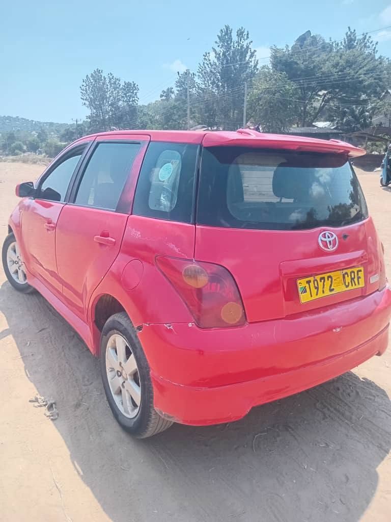 Price Of Toyota IST 2005 for Sale in Tanzania