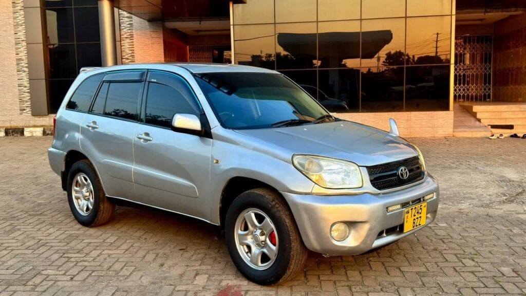 Used Toyota Rav4 2003 for Sale in Dar es Salaam