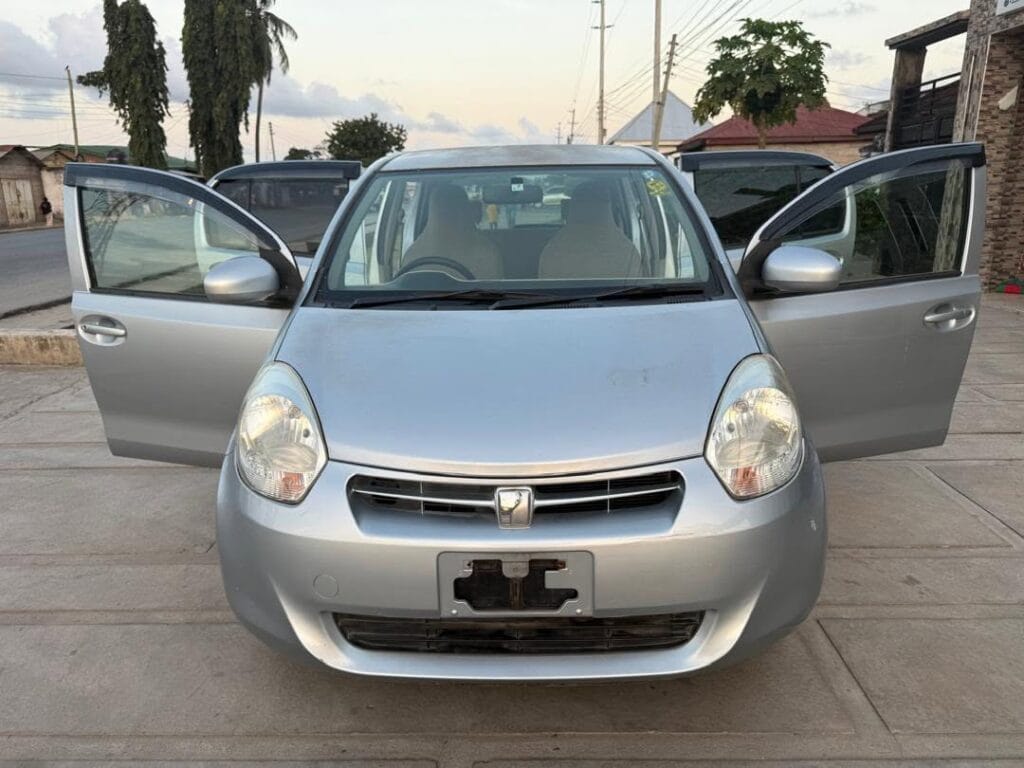Toyota Passo bei poa sokoni Dar es Salaam Tanzania