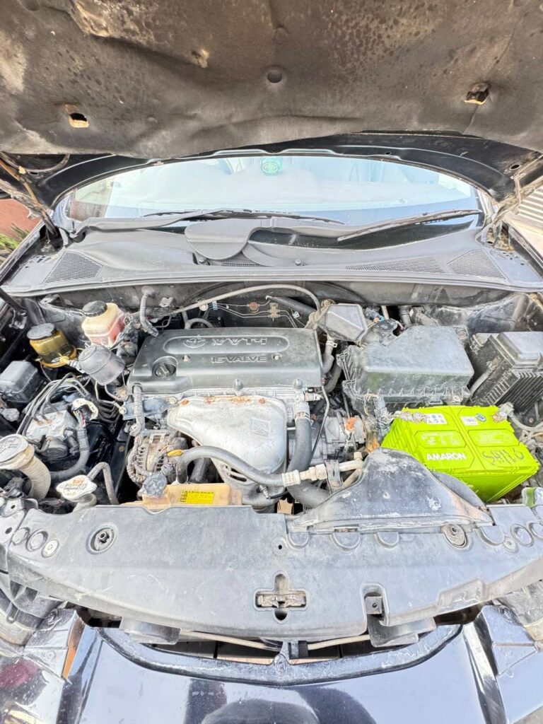 Magari Used Toyota Harrier 2004 Dar es Salaam Tanzania