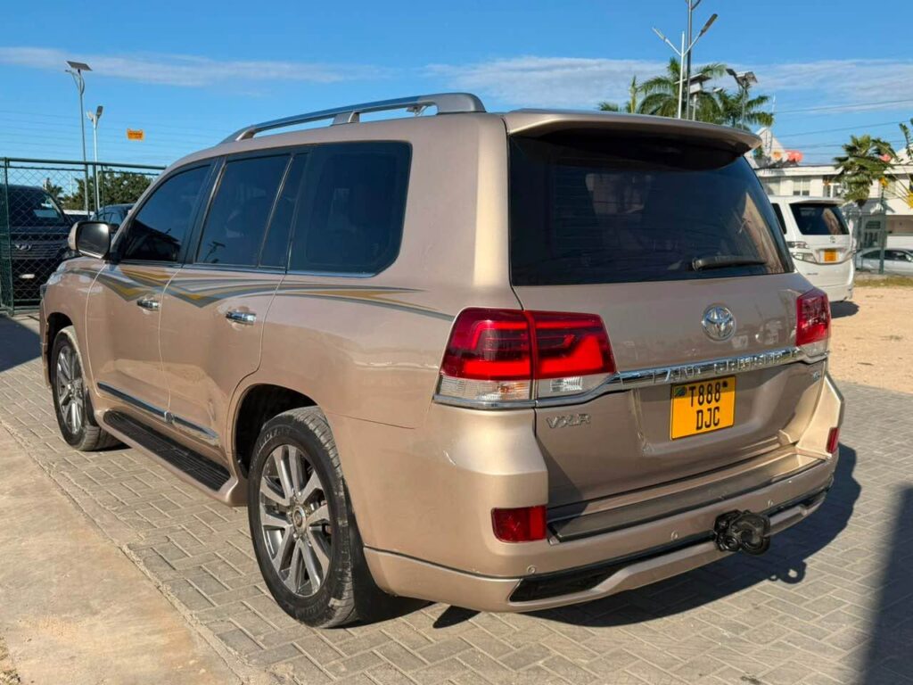 Buy Toyota Land Cruiser V8 2016 for Sale in Dar es Salaam