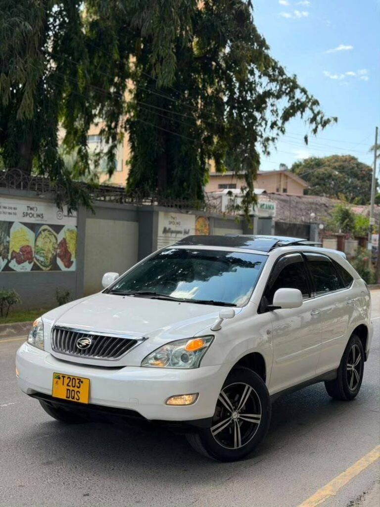 Magari Harrier 2007 lipo Dar es Salaam