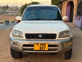 Bei Ya Toyota Rav4 2000 Sokoni Dar es Salaam Tanzania