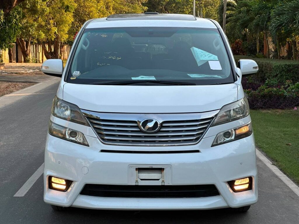 Magari Vellfire 2010 lipo Dar es Salaam