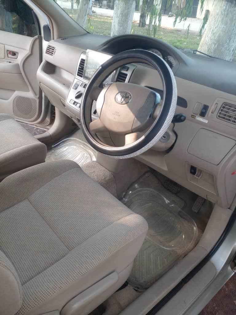 Magari Raum 2003 lipo Dar es Salaam