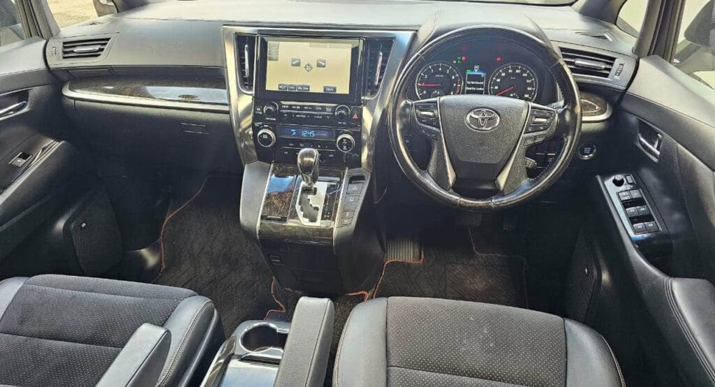 Magari Sokoni Toyota Alphard ya Bei Poa 2016