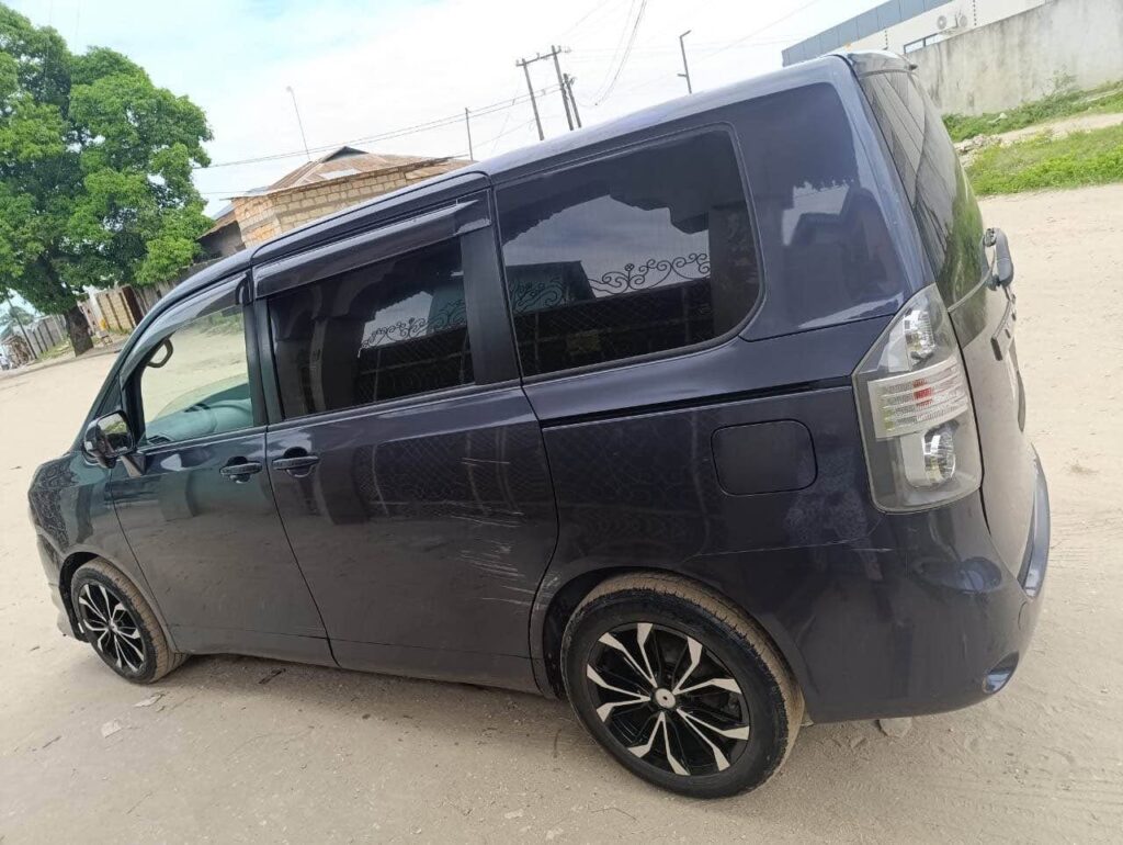 Buy Toyota Voxy 2009 for Sale in Dar es Salaam