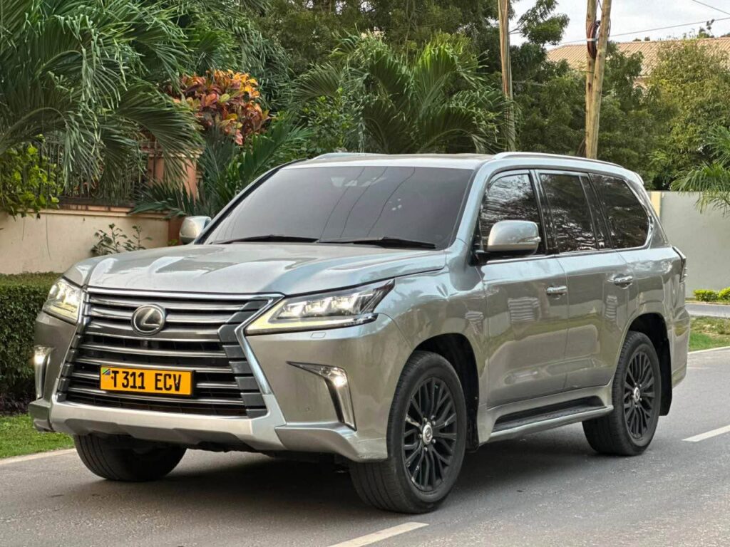 Lexus LX bei poa sokoni Dar es Salaam Tanzania
