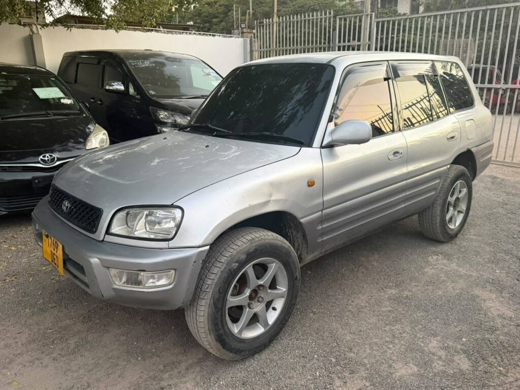 Magari Sokoni Toyota Rav4 ya Bei Poa 1999
