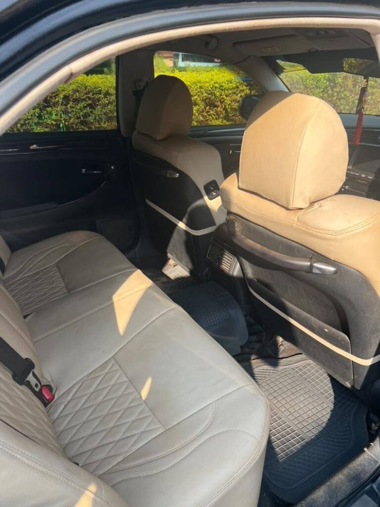 Magari Used Toyota Crown 2005 Geita Tanzania