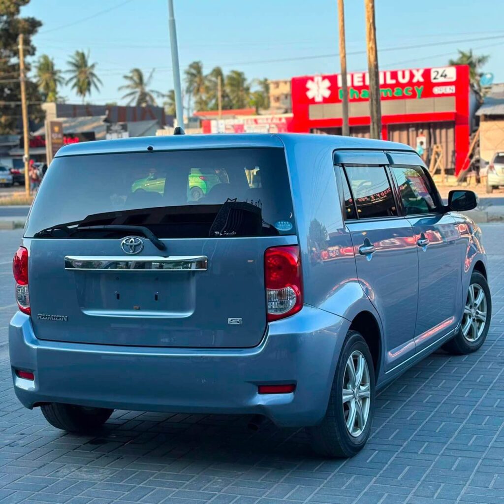 Magari Sokoni Toyota Rumion ya Bei Poa 2009