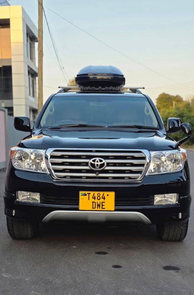 Used Toyota Land Cruiser V8 2008 for Sale in Dar es Salaam