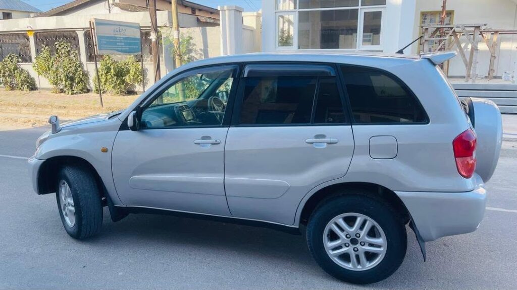 Toyota Rav4 2005 for Sale in Dar es Salaam