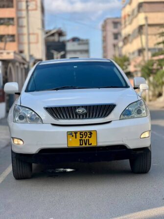 Bei Ya Toyota Harrier 2005 Sokoni Dar es Salaam Tanzania