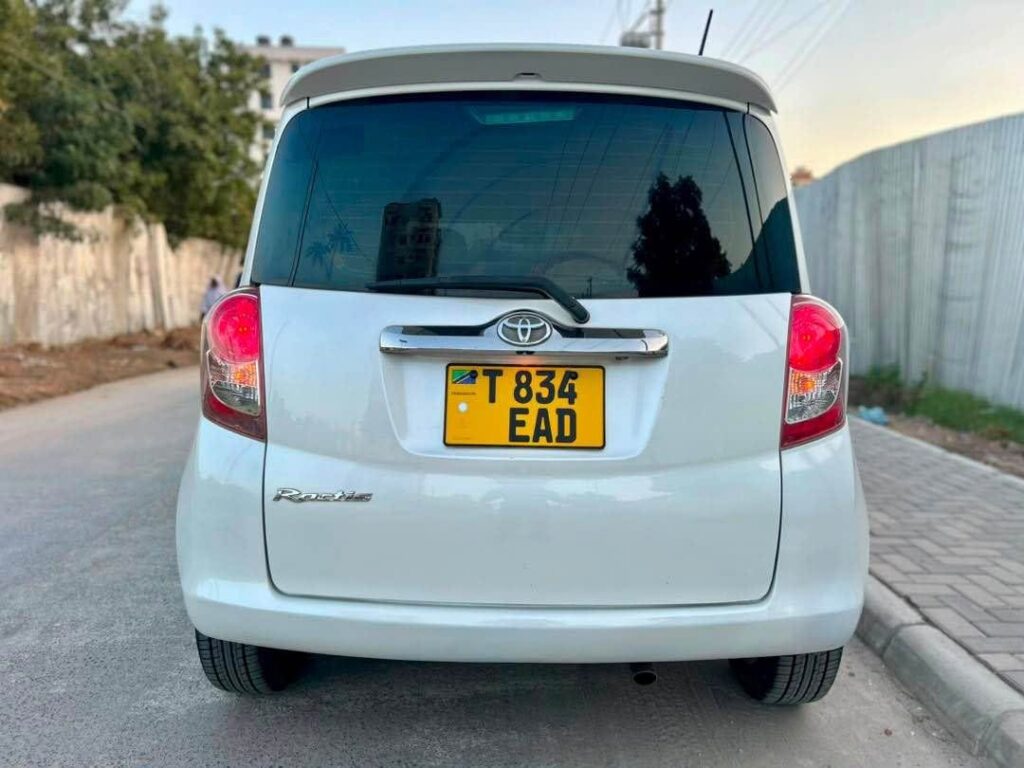 Magari Used Toyota Ractis 2007 Dar es Salaam Tanzania