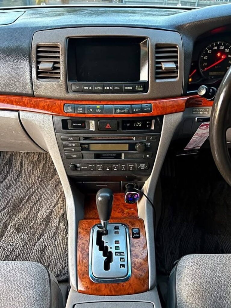Price Toyota Mark II 2002 for Sale in Morogoro