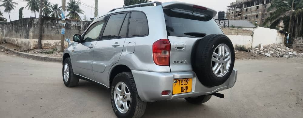 Price Of Toyota Rav4 2002 for Sale in Tanzania