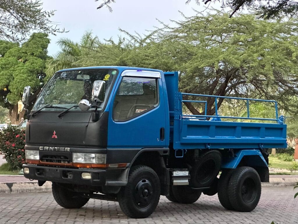 Mitsubishi Canter 1999 for Sale in Dar es Salaam