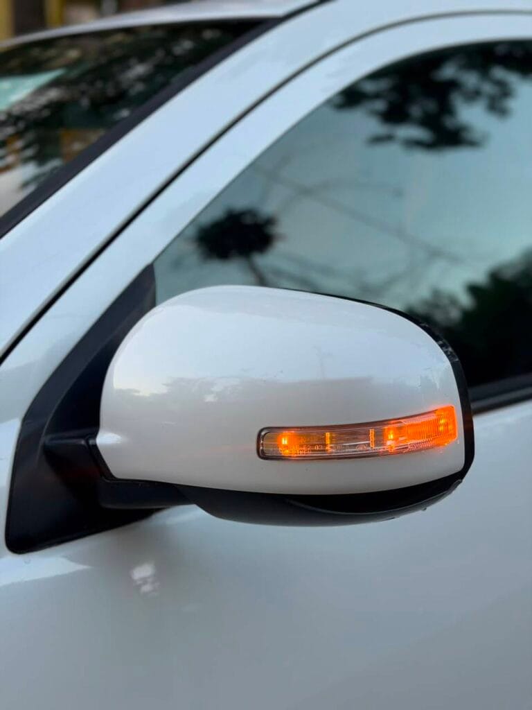 Magari Used Mitsubishi Outlander 2010 Dar es Salaam Tanzania