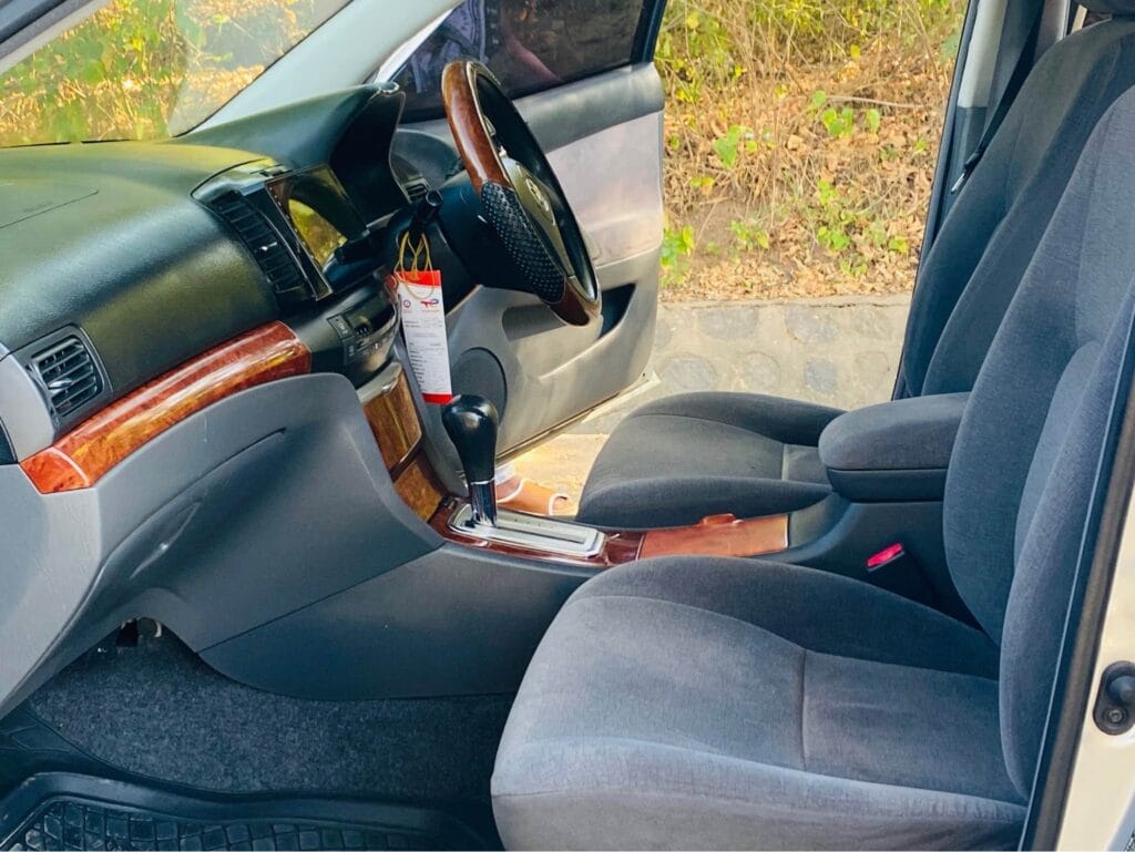 Toyota Premio bei poa sokoni Mwanza Tanzania