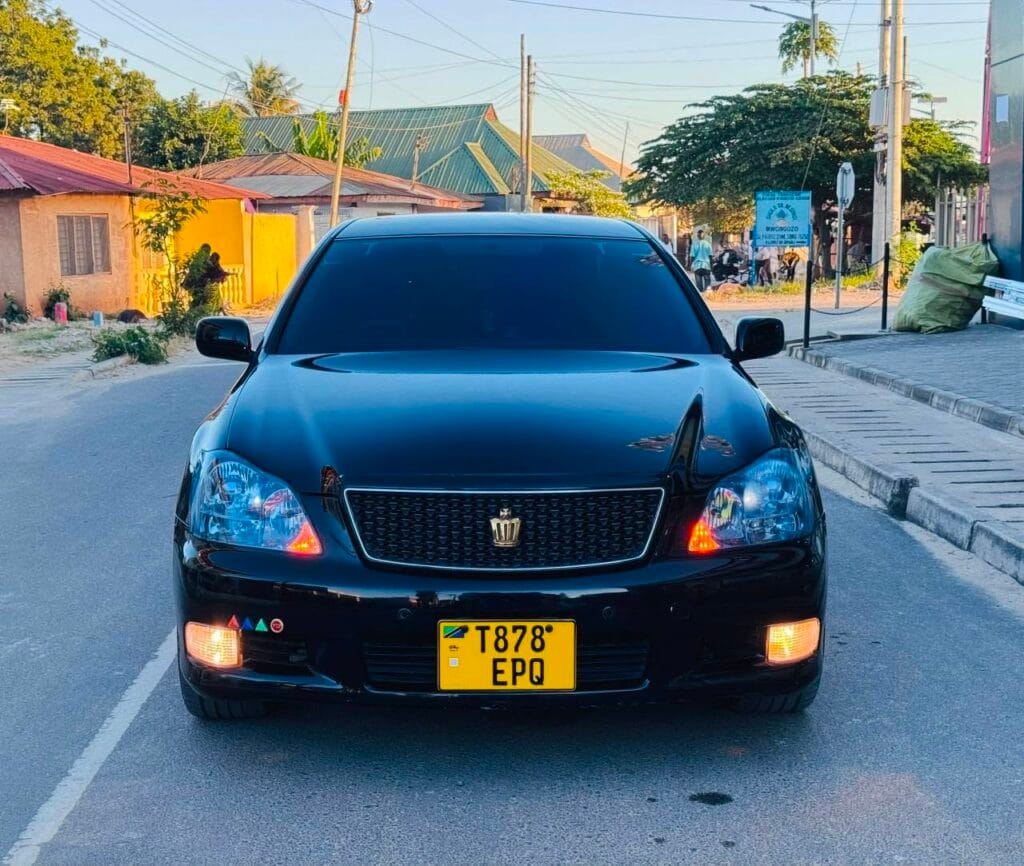 Bei ya Toyota Crown 2006 Sokoni Dar es Salaam Tanzania