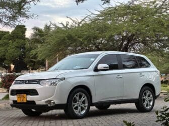 Bei Ya Mitsubishi Outlander 2013 Sokoni Dar es Salaam Tanzania