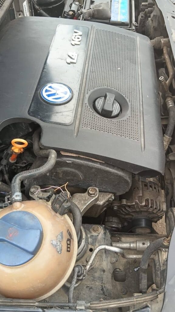 Magari Sokoni Volkswagen Polo ya Bei Poa 2005
