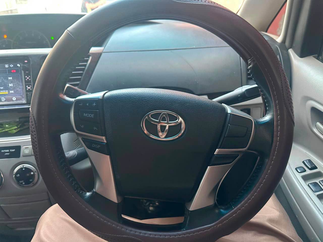 Toyota Noah 2010 for Sale in Dar es Salaam
