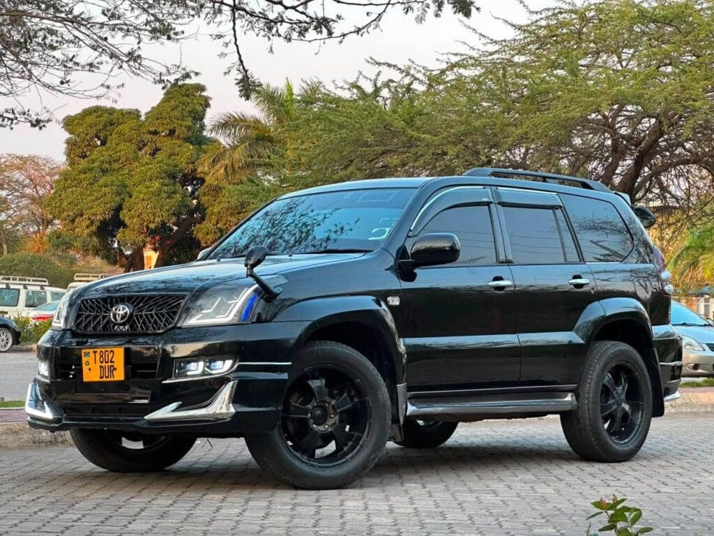 Magari Land Cruiser Prado 2007 lipo Dar es Salaam
