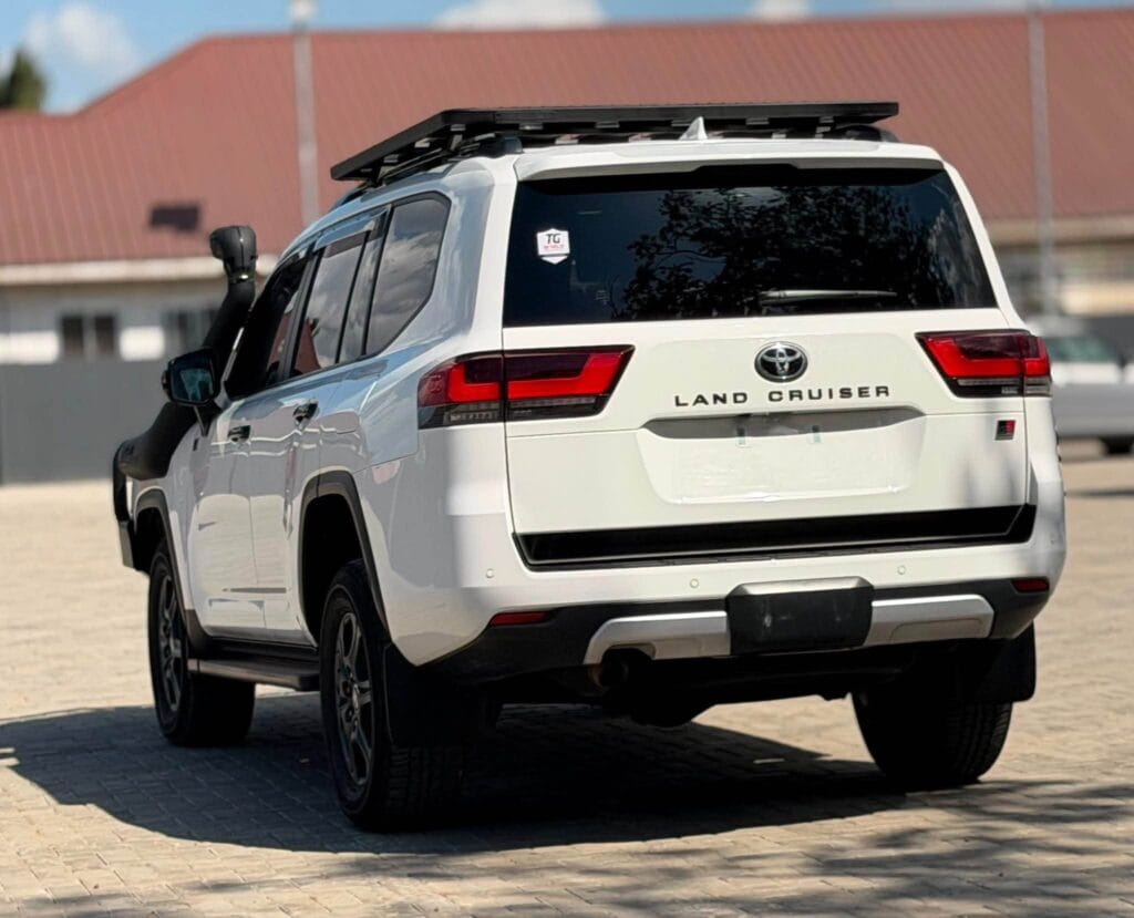 Toyota Land Cruiser 300 Series 2024 for Sale in Dar es Salaam