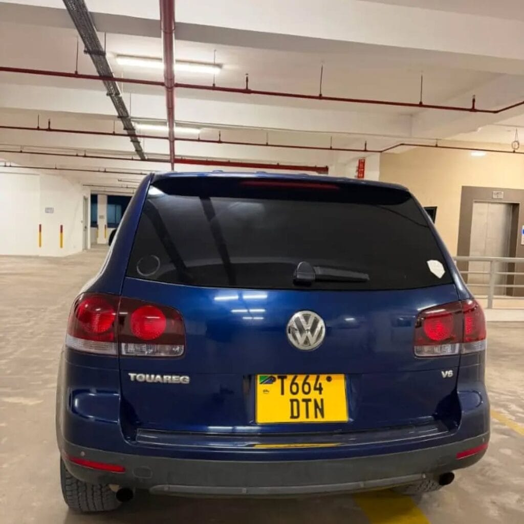 Magari Touareg 2008 lipo Dar es Salaam