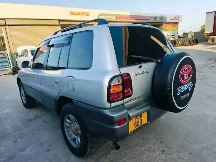 Toyota Rav4 1998 for Sale in Dar es Salaam