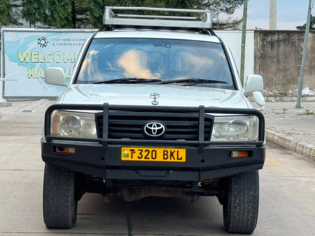 Bei ya Toyota Land Cruiser V8 2001 Sokoni Dar es Salaam Tanzania