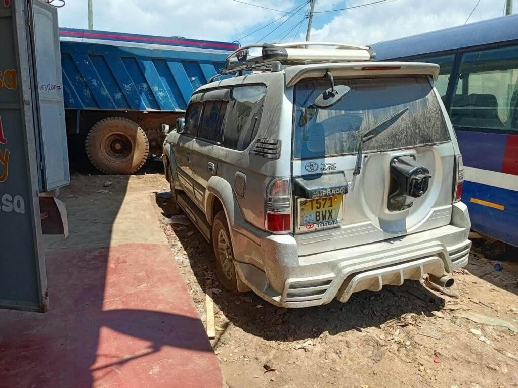 Price Of Toyota Land Cruiser Prado 1998 for Sale in Tanzania